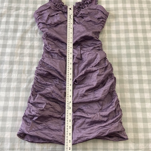 Stunning BCBGMAXAZRIA mini dress purple metallic dress silky bodycon wisteria 6 - Picture 13 of 15